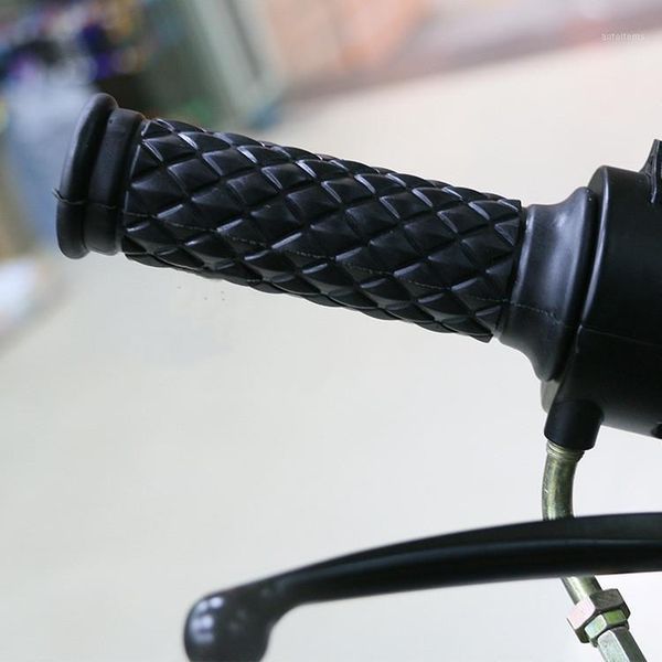m82 2pcs 22mm universal rubber porous carved anti-skid cafe racer motorcycle handlebar grip sleeve cover motorcycle accessories1
m82 2pcs 22mm universal rubber porous carved anti-skid cafe racer motorcycle handlebar grip sleeve cover motorcycle accessories1