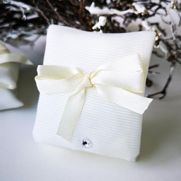 50 pieces/lot sticky buckle gift bag folding bag jewelry earring necklace packaging pouches with bowknot rhinestone candy bags1
50 pieces/lot sticky buckle gift bag folding bag jewelry earring necklace packaging pouches with bowknot rhinestone candy bags1