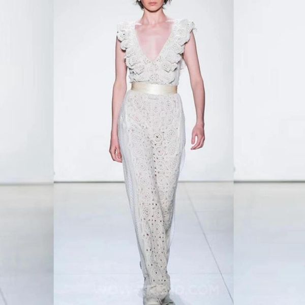2019 fashion white sleeveless lace solid jumpsuit v neck elegant hollow out bandage women celebrity wholesale festa1, Black;white
2019 fashion white sleeveless lace solid jumpsuit v neck elegant hollow out bandage women celebrity wholesale festa1, Black;white