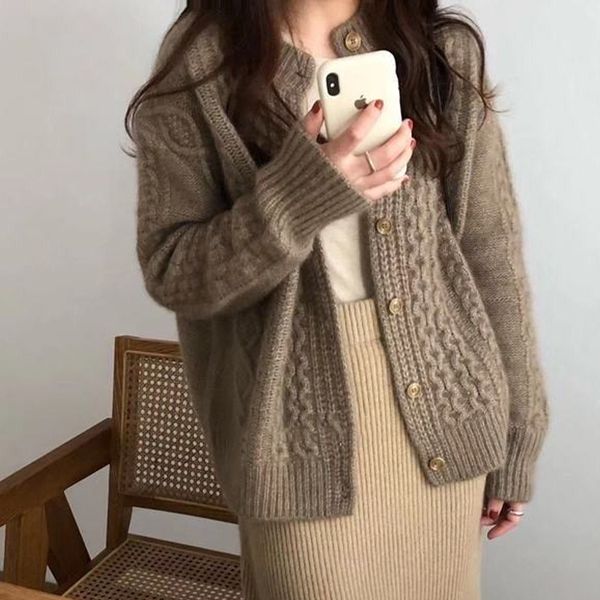 new winter autumn style 100% cashmere and wool woman's cardigan sweater loose slacker neck cardigans soft knitted coat, White;black
new winter autumn style 100% cashmere and wool woman's cardigan sweater loose slacker neck cardigans soft knitted coat, White;black