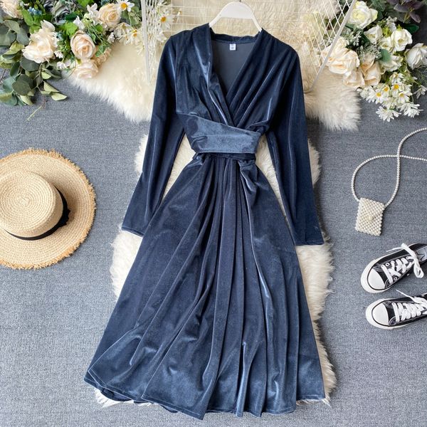 2021 new retro velvet feminine chic design in long bandage elegant autumn solid to-line dress jey8, Black;gray
2021 new retro velvet feminine chic design in long bandage elegant autumn solid to-line dress jey8, Black;gray