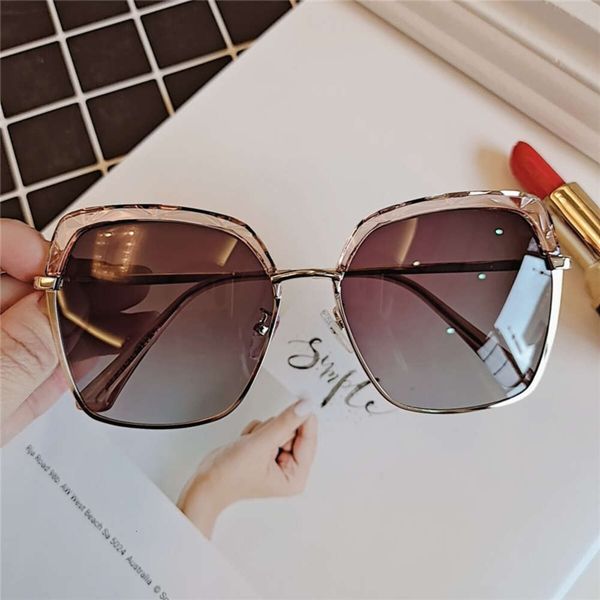 lightweight high grade women's polarized ms sunglasses professional driving glasses anti ultraviolet fashion sunglasses, White;black
lightweight high grade women's polarized ms sunglasses professional driving glasses anti ultraviolet fashion sunglasses, White;black