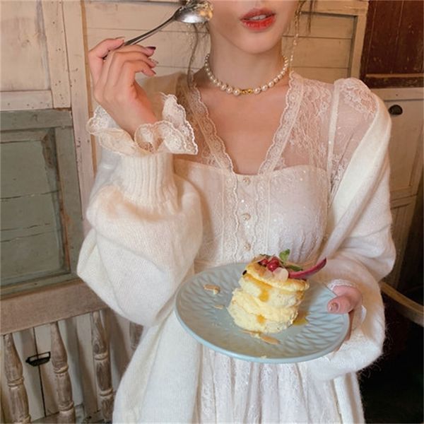 2021 new elegant lace long sleeve fairy v-neck slim korean dress winter one-piece midi dresses for women party x6dx, Black;gray
2021 new elegant lace long sleeve fairy v-neck slim korean dress winter one-piece midi dresses for women party x6dx, Black;gray