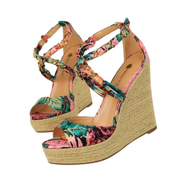 seven inches of women bombs peep toe super leap high platform shoes wedding party ladies plus size 34-40 summer 2020 5skd, Black
seven inches of women bombs peep toe super leap high platform shoes wedding party ladies plus size 34-40 summer 2020 5skd, Black