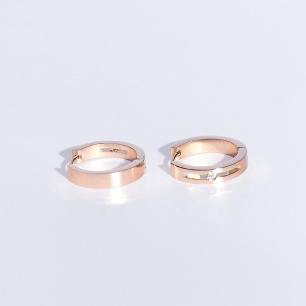 rir exquisite rose gold small zircon hoop earrings attractive cz stone earrings women's party wedding jewelry, Golden;silver
rir exquisite rose gold small zircon hoop earrings attractive cz stone earrings women's party wedding jewelry, Golden;silver