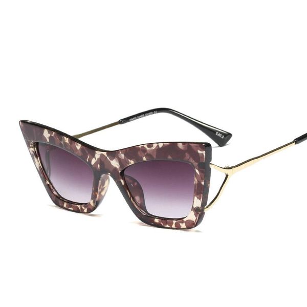 sunglasses narrow frame square women men 2021 designer sun glasses famale retro sunglass with box fml, White;black
sunglasses narrow frame square women men 2021 designer sun glasses famale retro sunglass with box fml, White;black