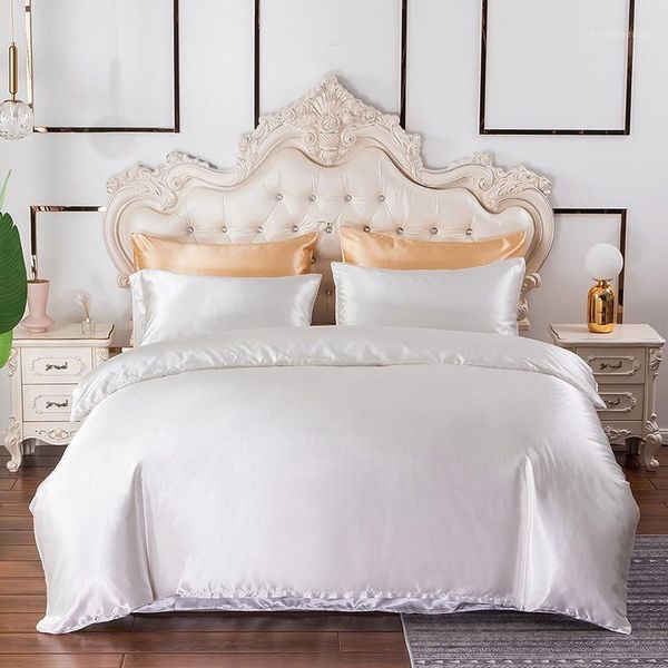 smooth satin fabric bedding set 2/3pcs us eu au home duvet cover pillowcase set solid color full king size bedclothes1
smooth satin fabric bedding set 2/3pcs us eu au home duvet cover pillowcase set solid color full king size bedclothes1