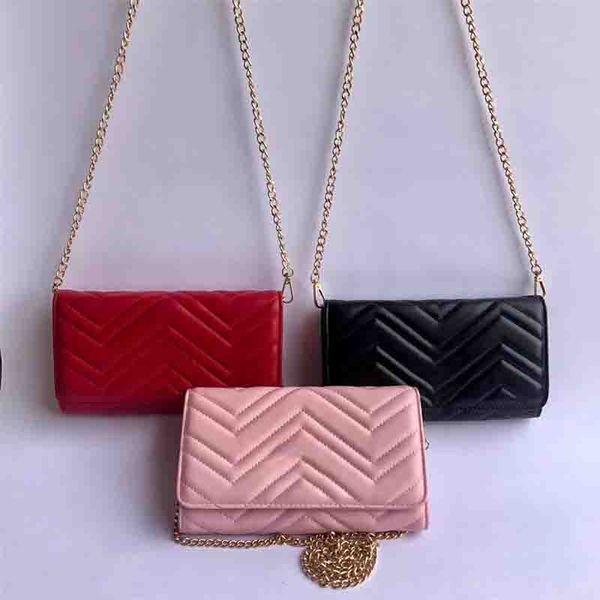 woman wallets with single chain strap women hand bag wallet classic long purse fashion zig zag thread plain wallet, Red;black
woman wallets with single chain strap women hand bag wallet classic long purse fashion zig zag thread plain wallet, Red;black