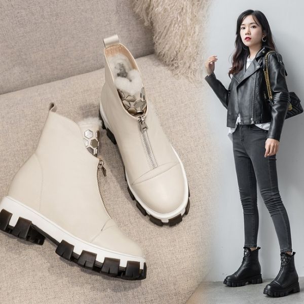 russian winter women's ankle leather with skin + wool lining indoor boots snowshoes rivet rnpe, Black
russian winter women's ankle leather with skin + wool lining indoor boots snowshoes rivet rnpe, Black