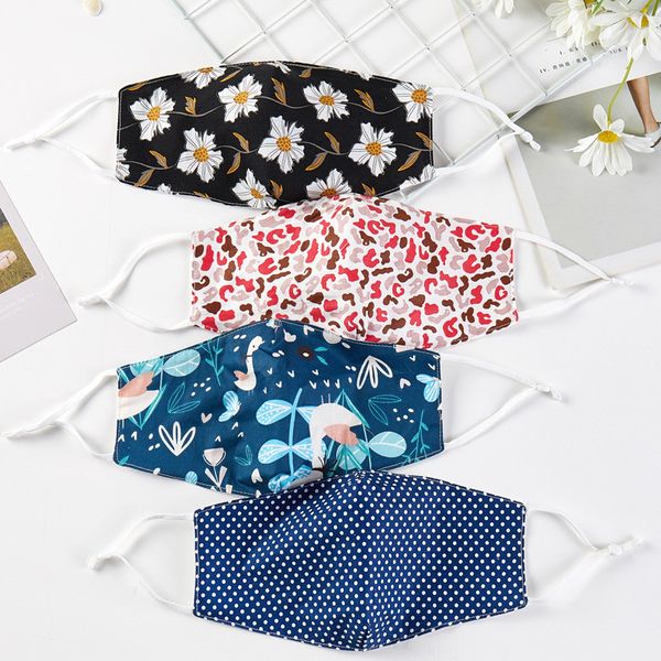 face mask designer mask pure cotton breathable mask black bottom big flower printing anti-smog washable cotton cloth masks
face mask designer mask pure cotton breathable mask black bottom big flower printing anti-smog washable cotton cloth masks