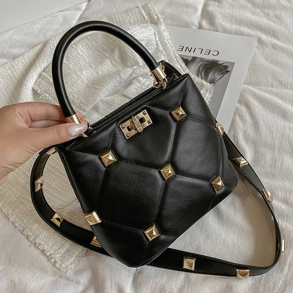 2021 women's soft leather handbag, premium rivet, luxury, designer
