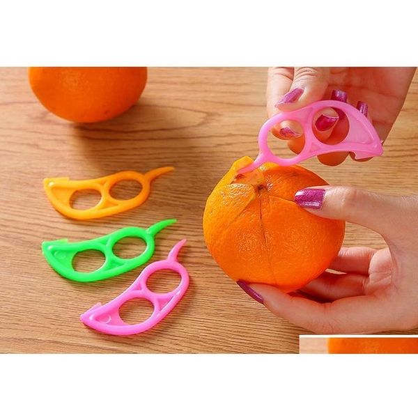 100pcs/lot mouse shape open orange peel orange device kitchen gadgets cooking tools peele jllxww loveshop01
100pcs/lot mouse shape open orange peel orange device kitchen gadgets cooking tools peele jllxww loveshop01