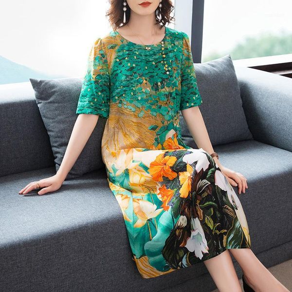 elegant retro mother women floral dress plus size short sleeve summer vestido soft ladies silk dresses pleated robe1, Black;gray
elegant retro mother women floral dress plus size short sleeve summer vestido soft ladies silk dresses pleated robe1, Black;gray