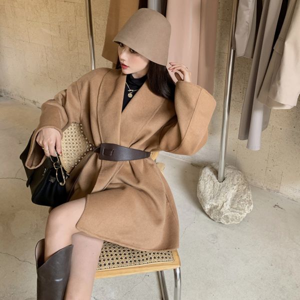 mwinter 2020 new korean version hepburn style loose waist middle length nizi black woolen coat
mwinter 2020 new korean version hepburn style loose waist middle length nizi black woolen coat