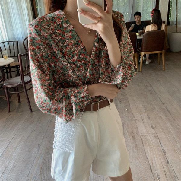 light loose women thin florals summer v neck stylish 2021 all match elegance vintage office lady chic shirts, White
light loose women thin florals summer v neck stylish 2021 all match elegance vintage office lady chic shirts, White