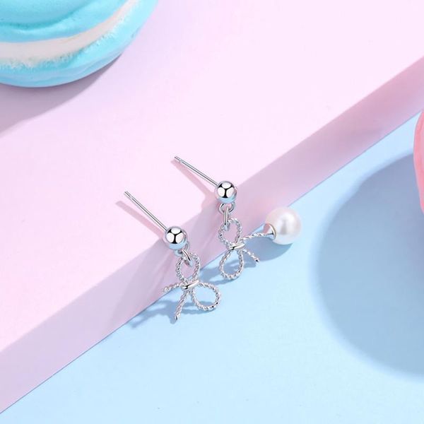exclusive design 925 sterling silver asymmetrical freshwater pearl stud earrings women 2021 trendy ear studs jewelry, Golden;silver
exclusive design 925 sterling silver asymmetrical freshwater pearl stud earrings women 2021 trendy ear studs jewelry, Golden;silver