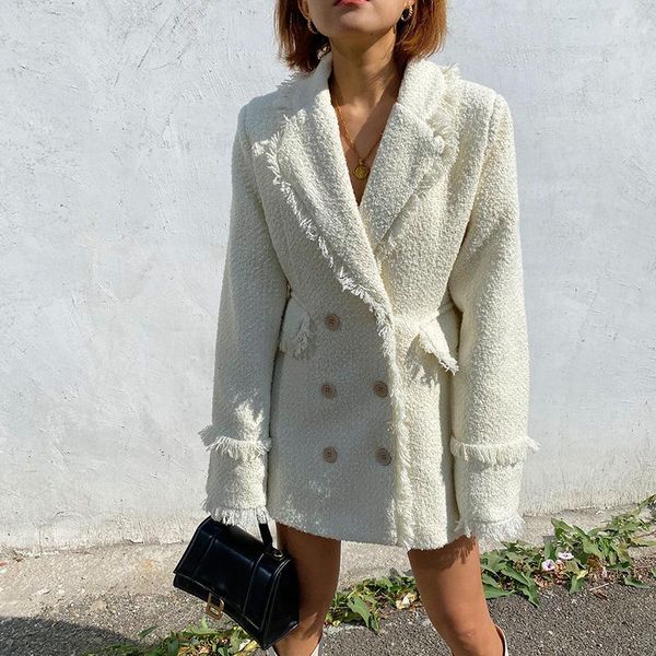 2020 real long v-neck jaqueta feminina blazer mujer vadim women's suit spring new style fringed edging loose shoulder pad coat, White;black
2020 real long v-neck jaqueta feminina blazer mujer vadim women's suit spring new style fringed edging loose shoulder pad coat, White;black
