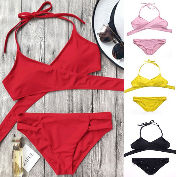 2021 solid color cut out women's split swimsuit neckband bikini, White;black
2021 solid color cut out women's split swimsuit neckband bikini, White;black