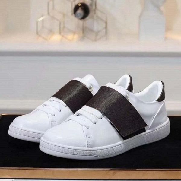 new limited edition women's and men's shoes low to help comfortable casual shoes, high-end fashion wild party men's sports sh, Black
new limited edition women's and men's shoes low to help comfortable casual shoes, high-end fashion wild party men's sports sh, Black