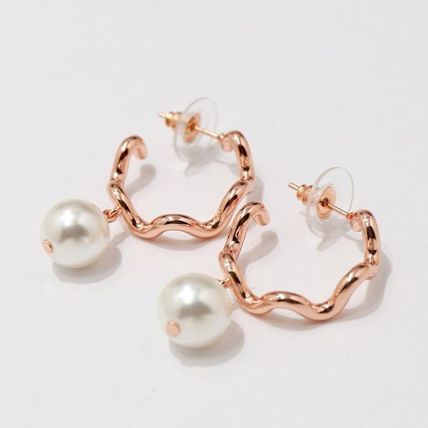 gold plated copper c shape pearl stud earrings for women new arrival selling new luxury fashion jewelry, Golden;silver
gold plated copper c shape pearl stud earrings for women new arrival selling new luxury fashion jewelry, Golden;silver
