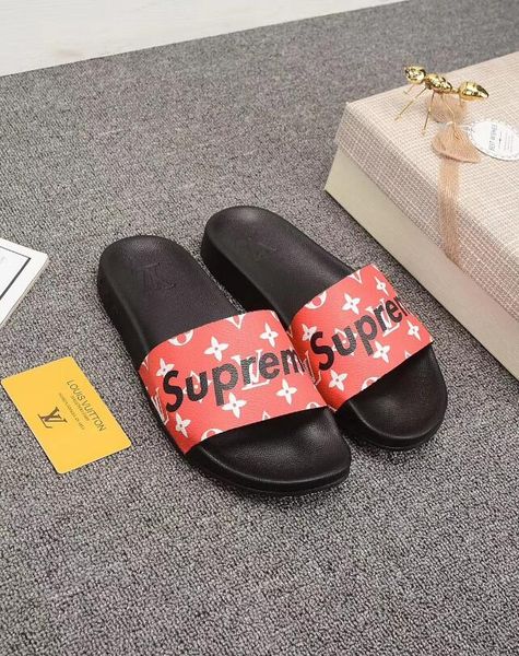 2020 new arrival mens women slippers leather flats flip flops luxurys designer slides summer sandals shoes v50, Black
2020 new arrival mens women slippers leather flats flip flops luxurys designer slides summer sandals shoes v50, Black