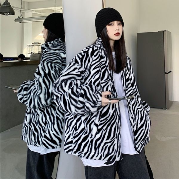 2021 Autumn and Winter New In-port Zebra Pattern Loose Weighed Cotton Woman's Wool Tide ONTH, Black 
2021 Autumn and Winter New In-port Zebra Pattern Loose Weighed Cotton Woman's Wool Tide ONTH, Black