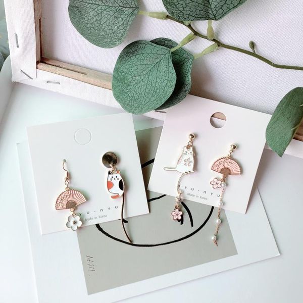 squerim new cute asymmetric japan cat fan earrings enamel earrings for women fashion cat face jewelry gifts1, Silver
squerim new cute asymmetric japan cat fan earrings enamel earrings for women fashion cat face jewelry gifts1, Silver