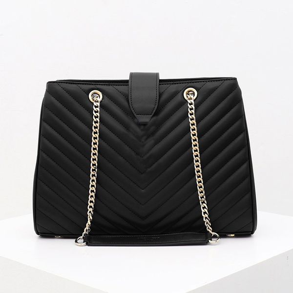women luxury designer bag fashion classic three in one killer handbag leather handbags for men and womens 1742
women luxury designer bag fashion classic three in one killer handbag leather handbags for men and womens 1742