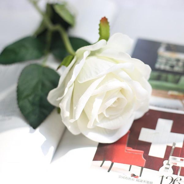 decorative flowers & wreaths 11pcs/lot fresh rose artificial home decorations for wedding party or birthday decoration
decorative flowers & wreaths 11pcs/lot fresh rose artificial home decorations for wedding party or birthday decoration