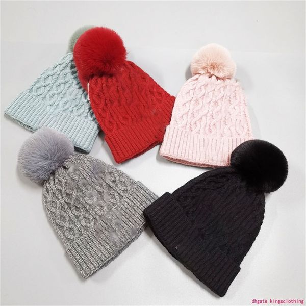 autumn and winter knitted hats men's and women's beanies high-quality designer hats fashionable modern street hats, Blue;gray
autumn and winter knitted hats men's and women's beanies high-quality designer hats fashionable modern street hats, Blue;gray