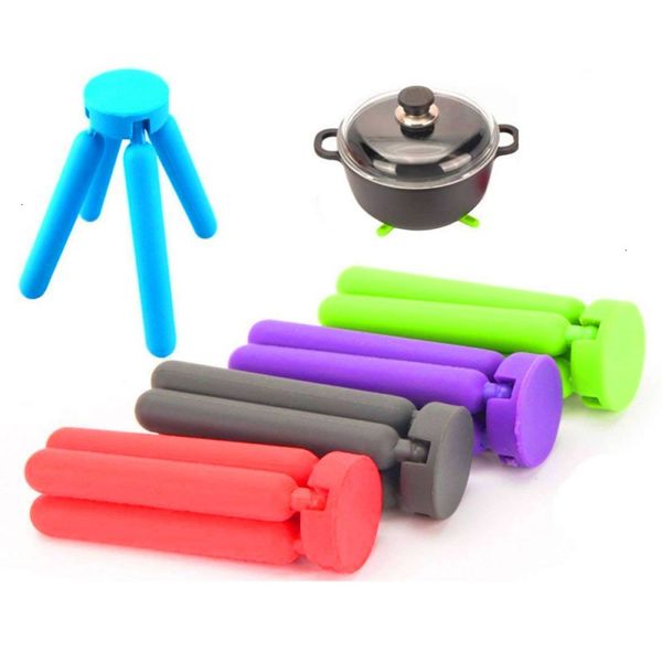 pad shaped fold cross table pot mat collapsible insulation cup folding silicone placemat
pad shaped fold cross table pot mat collapsible insulation cup folding silicone placemat