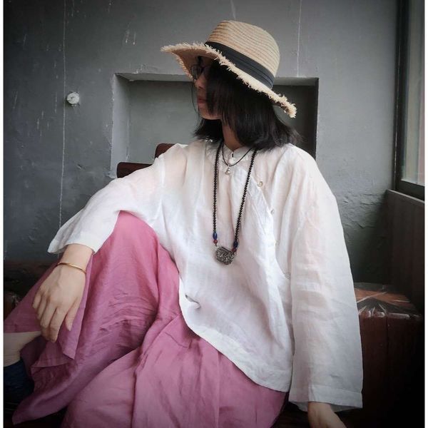 2020 luoguni high count fine ramie chine style improved slant front loose shirt 1672 white
2020 luoguni high count fine ramie chine style improved slant front loose shirt 1672 white