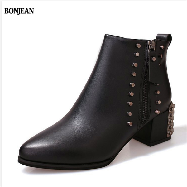 women ankle boots 5.5 cm thick high heel pointed toe booties ladies winter keep warm fashion rivet decoration women shoes black
women ankle boots 5.5 cm thick high heel pointed toe booties ladies winter keep warm fashion rivet decoration women shoes black