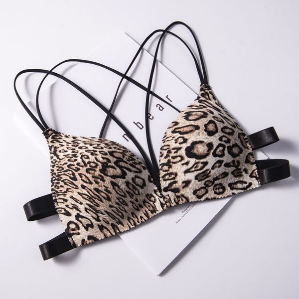 fashion leopard print front buckle deep v gather lingeries cross beauty back floral women bras, Red;black
fashion leopard print front buckle deep v gather lingeries cross beauty back floral women bras, Red;black