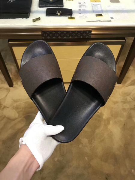 slippers marca fashion women 2020 new lussuoso progettista leather cowhide flat flip flop sandals beach shoes with dust bag, Black
slippers marca fashion women 2020 new lussuoso progettista leather cowhide flat flip flop sandals beach shoes with dust bag, Black
