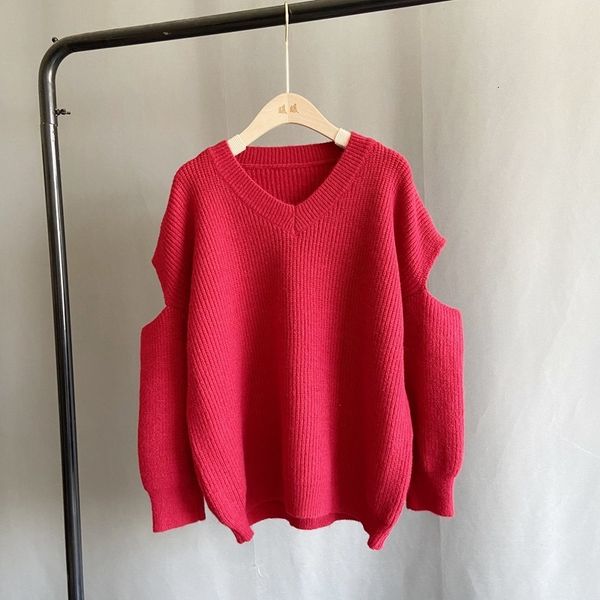 2021 new female low-necked off the shoulder winter temperament sweater mend wear fashionable mesh h8au, White;black
2021 new female low-necked off the shoulder winter temperament sweater mend wear fashionable mesh h8au, White;black