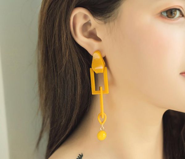 2021 the new european and american style exaggerated geometric shape tassel plastic yellow earrings 523, Golden;silver
2021 the new european and american style exaggerated geometric shape tassel plastic yellow earrings 523, Golden;silver