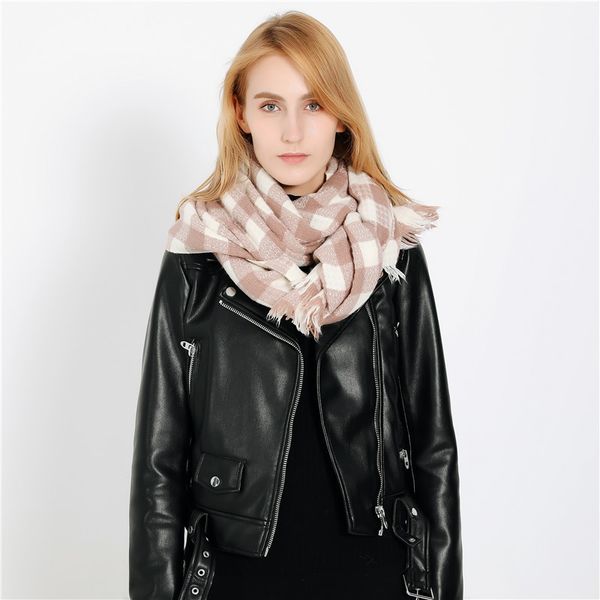 2020 autumn and winter new simple fashion lattice pattern travel versatile imitation cashmere thermal scarf shawl, Blue;gray
2020 autumn and winter new simple fashion lattice pattern travel versatile imitation cashmere thermal scarf shawl, Blue;gray