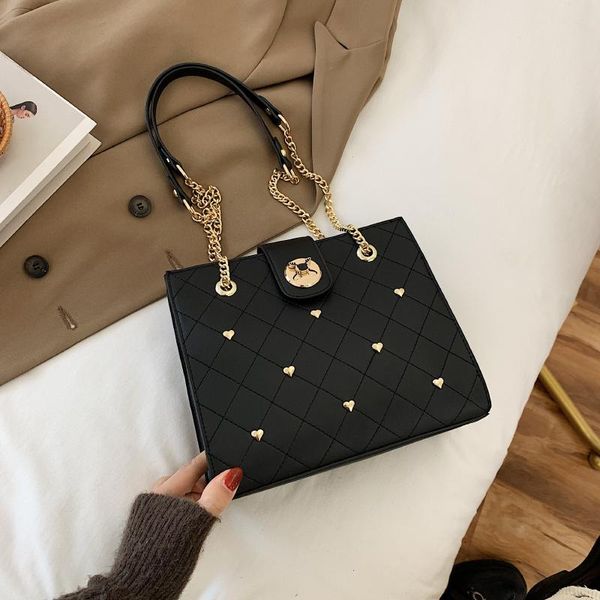 2020 winter new casual shoulder bag ladies messenger bag fashion chain middle designer female
2020 winter new casual shoulder bag ladies messenger bag fashion chain middle designer female