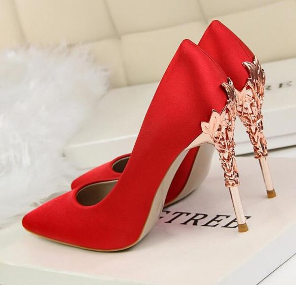 metal carved thin heel high heels pumps women shoes 2018 pointed toe ladies shoes fashion candy colors wedding shoes woman, Black
metal carved thin heel high heels pumps women shoes 2018 pointed toe ladies shoes fashion candy colors wedding shoes woman, Black