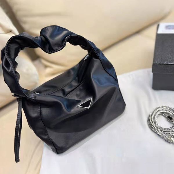 girls mini handbag fashion underarm bags classic women hobos designer shoulder crossbody bag cute pounch
girls mini handbag fashion underarm bags classic women hobos designer shoulder crossbody bag cute pounch
