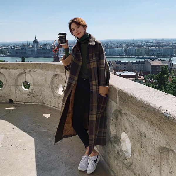 2020 winter new coat women's long loose fashion temperament plaid coat wool blend women coats female overcoat1, Black
2020 winter new coat women's long loose fashion temperament plaid coat wool blend women coats female overcoat1, Black
