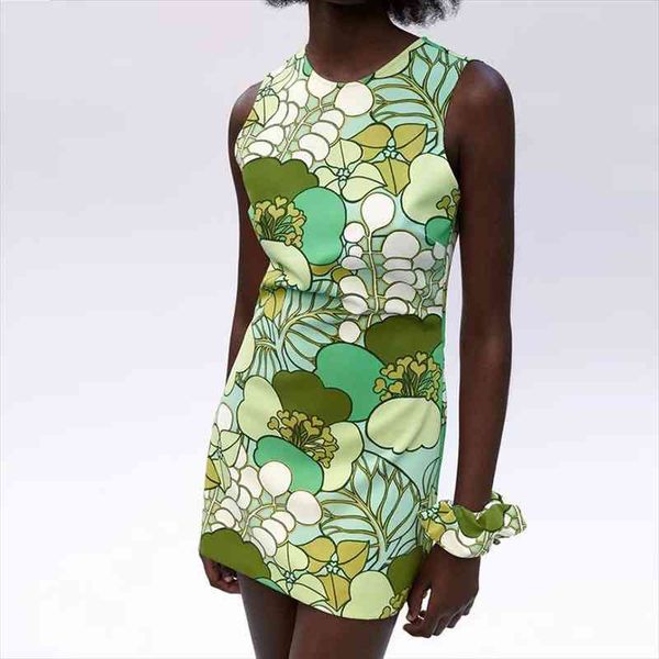 ladies open back dress spring and summer round neck fashion sleeveless print short female dress, Black;gray
ladies open back dress spring and summer round neck fashion sleeveless print short female dress, Black;gray