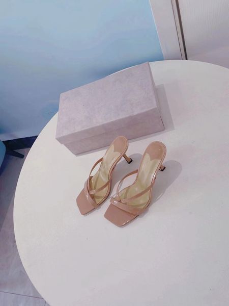 202222ss net red pop style simple fairy high-heeled slippers sandals show charm and temperament on the upper feet with a heel he, Black
202222ss net red pop style simple fairy high-heeled slippers sandals show charm and temperament on the upper feet with a heel he, Black