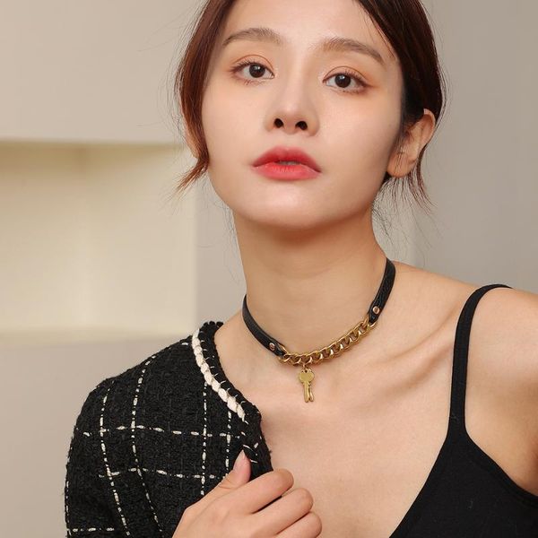 chokers harajuku key choker necklace for women pu leather collar chain vintage keys pendant necklaces punk jewelry gift bijoux, Golden;silver
chokers harajuku key choker necklace for women pu leather collar chain vintage keys pendant necklaces punk jewelry gift bijoux, Golden;silver