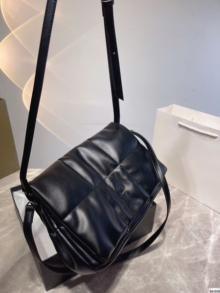 soft cowhide brand classic designers shoulder bags crossbody bag genuine leather luxury handbags size 32x10x22
soft cowhide brand classic designers shoulder bags crossbody bag genuine leather luxury handbags size 32x10x22