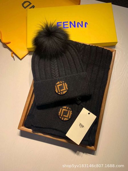 luxury hat 2020f classic suit wool hat scarf high end fashion men and women couples, Black;white
luxury hat 2020f classic suit wool hat scarf high end fashion men and women couples, Black;white