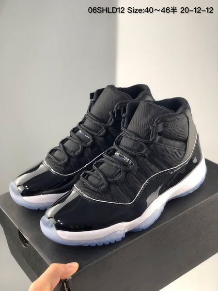 2021 new 11 low prom night blackout mens basketball shoes wholesale carbon fiber 11s athletic sport sneakers size8-13
2021 new 11 low prom night blackout mens basketball shoes wholesale carbon fiber 11s athletic sport sneakers size8-13