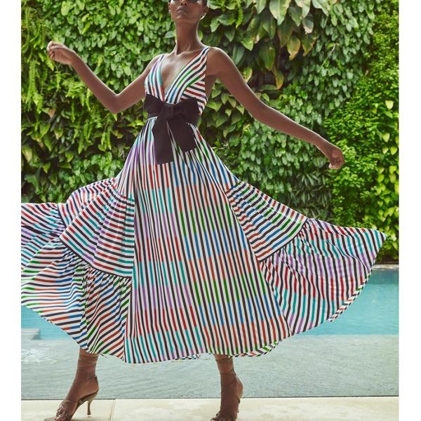 casual dresses 2021 fashion vintage elegant women striped print v-neck maxi dress female evening party long pleated vestidos drop, Black;gray
casual dresses 2021 fashion vintage elegant women striped print v-neck maxi dress female evening party long pleated vestidos drop, Black;gray