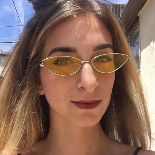 sunglasses brand design shooting small dpz frame sunglasses eye cat street wild trend metal ocean oxwqb, White;black
sunglasses brand design shooting small dpz frame sunglasses eye cat street wild trend metal ocean oxwqb, White;black